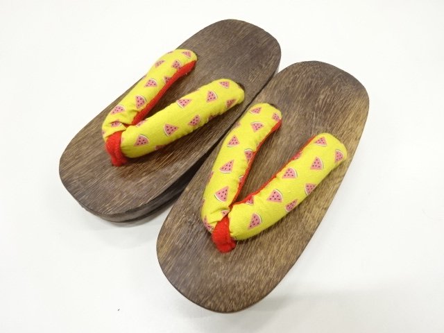 未使用品　焼桐子供用下駄(18センチ)
